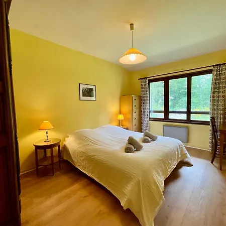 Holiday home Les Brimbelles - Maison Spacieuse En Pleine Nature